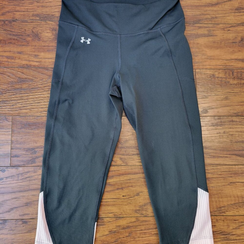 UNDER ARMOUR Fly By Capri Women's Compression Mesh Leggings Black Pink sz S EUC